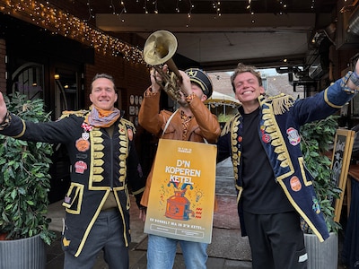 Stadsbrouwerij met carnaval omgetoverd tot D’n Koperen Ketel met meezingers én tien toiletten