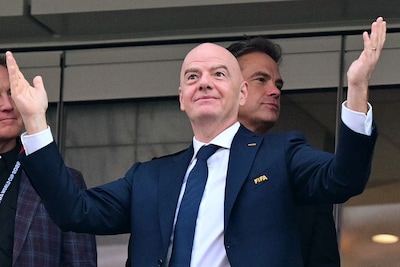 Gianni Infantino treedt voorlopig niet af als voorzitter van FIFA