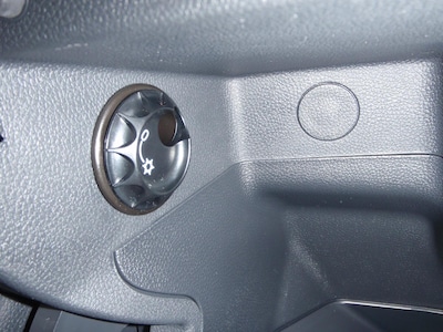 Onbekende knop verandert jouw dashboardkastje in een koelkast