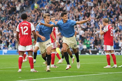 Arsenal hard onderuit bij Brighton van Verbruggen, Kadioglu en Struijk