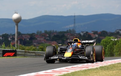 Max Verstappen verliest de aansluiting, Lando Norris heeft ruime voorsprong te pakken