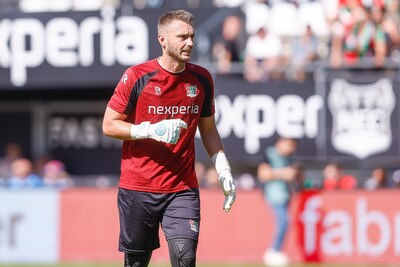 LIVE eredivisie | Basisplek voor contractloze Mike van Duinen bij Excelsior, Cillessen op de bank bij NEC