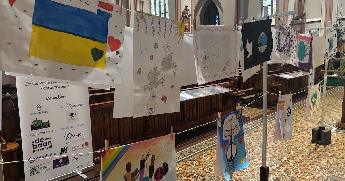 Kinderen in Raalte maken ‘vredestekeningen’ en die zijn nog tot nieuwjaar te zien