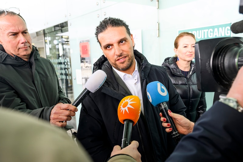 Slachtoffer Naomi doet haar verhaal bij RTL Tonight na veroordeling Ali B:  'Ik had gelijk, die man is een verkrachter' | Show | AD.nl