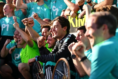 Ondanks alle pogingen om verwachtingen te temperen, is na één race duidelijk: ‘Mercedes is terug’