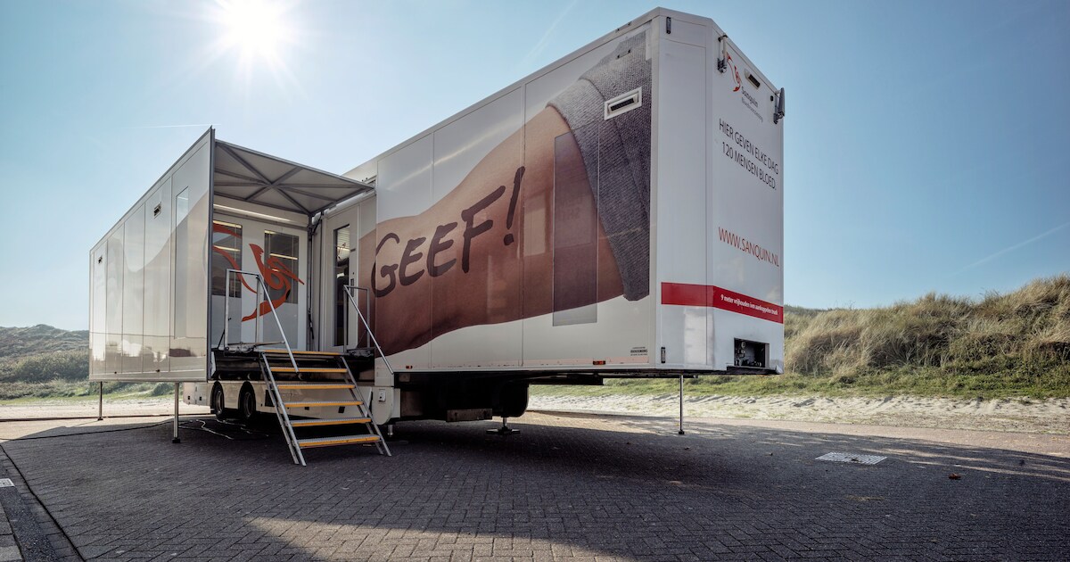 Donoren kunnen bloed blijven geven tijdens lange afsluiting brug in mobiele bloedbank