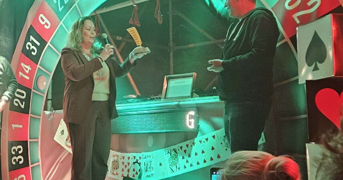 De Gouden Wiek voor feeststichting Leimuiden