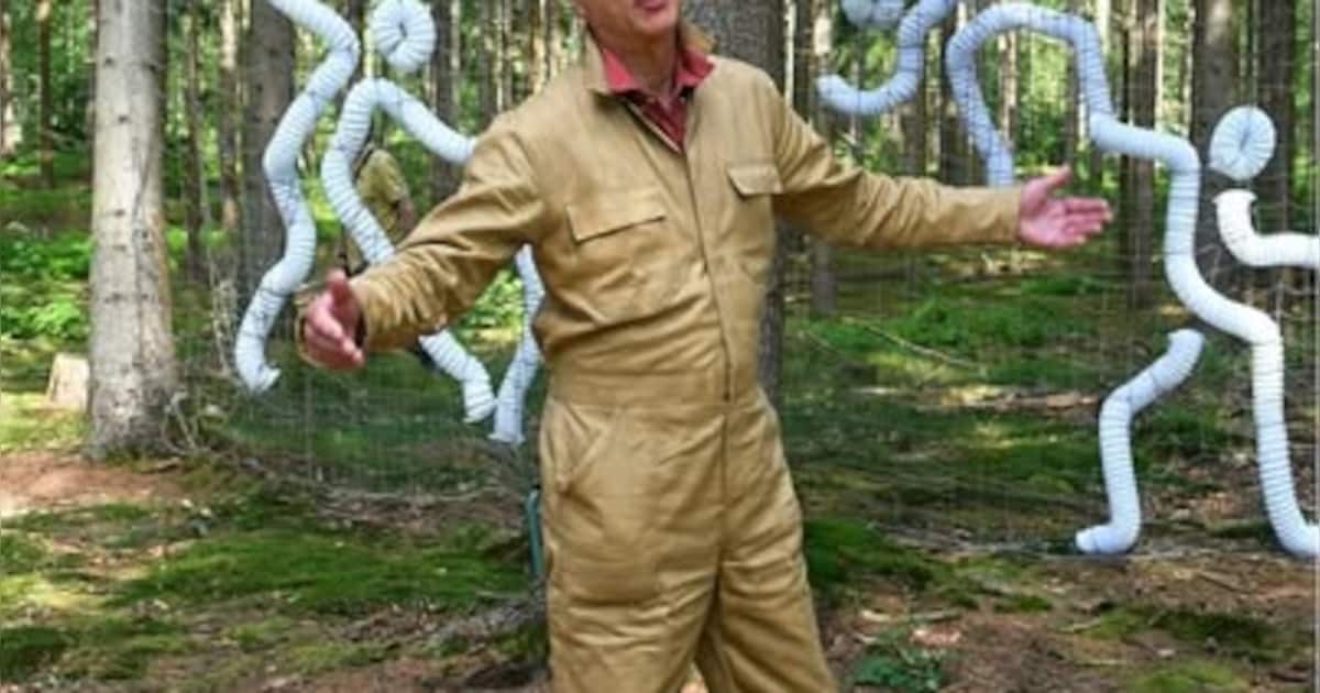 Vuurol Lage Vuursche met voorstellingen en kunst