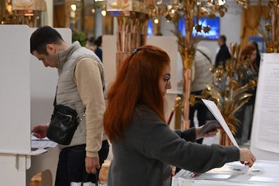 Honderden Oekraïense drones bij Moskou neergehaald op eerste dag van Russische verkiezingen