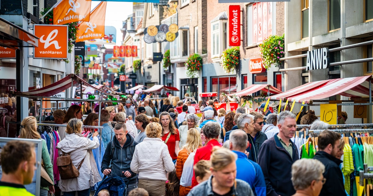 Wat vinden de lezers van de Alphense jaarmarkt: traditie of achterhaald evenement?