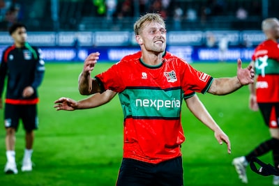 KNVB stelt duel NEC uit vanwege Europese verplichtingen, Hilgers traint weer mee bij Twente