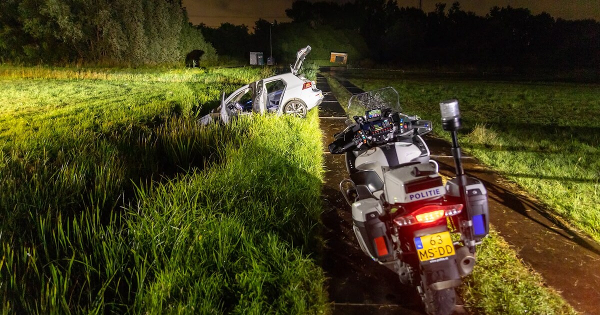 Dronken bestuurster belandt met auto in sloot na festival bij Velsen-Zuid