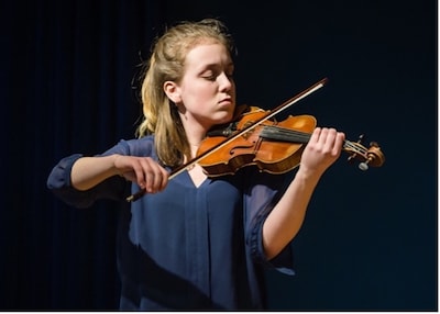 Yente Lottman speelt met Maxim Heijmerink in Arnhem