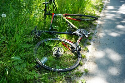 Wielrenner gewond na botsing met auto in Sprang-Capelle