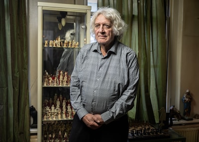 Schaaklegende Jan Timman is geruisloos gestopt: ‘Een partij tussen wereldleiders? Dan wint Poetin’