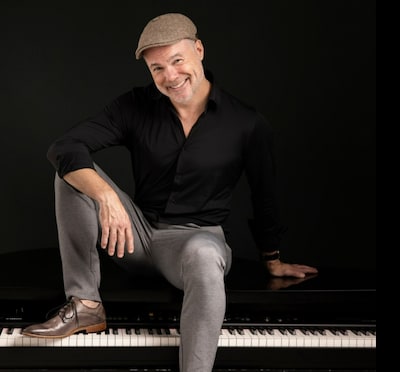 Pianist en Zanger Peter Zwerver geeft optreden in Huis van Eemnes