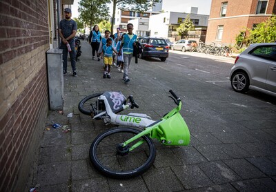 Lime-fietsen gaan weer rijden in Rotterdam-Zuid, bedrijf belooft beterschap