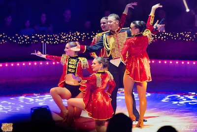 Rondvliegende acrobaten en livemuziek: het wintercircus komt naar Tilburg