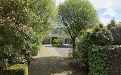 Fundaparel: deze Veenendaalse villa heeft bijna alles dubbel