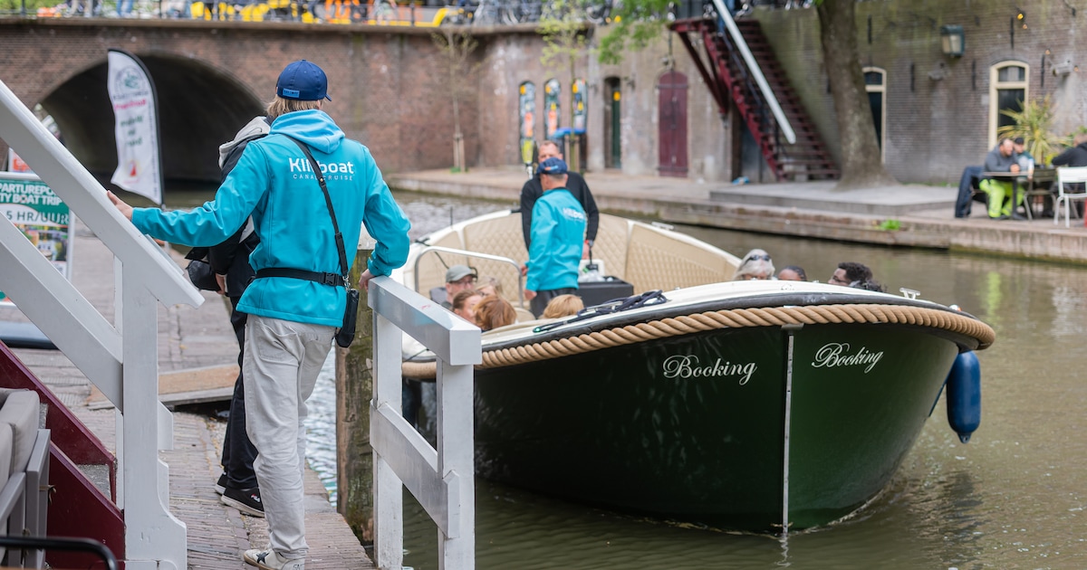 Amsterdamse rondvaartboten dringen Utrechtse grachten binnen met slimmigheidje: ‘Niemand wist hierva