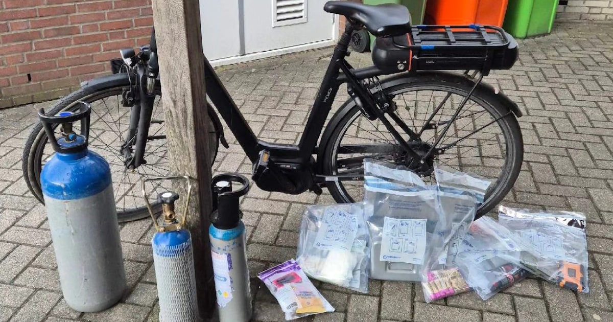 Politie houdt instap in woning in Winschoten, vindt verdovende middelen en vuurwerk