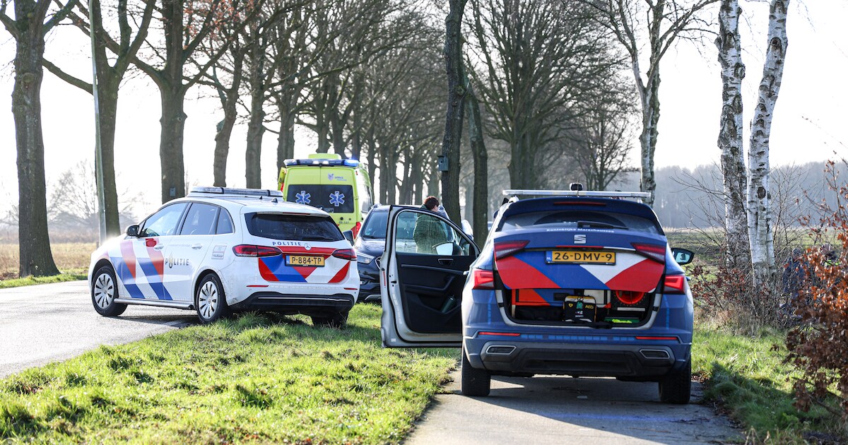 Persoon te water op Dordseweg in Weiteveen