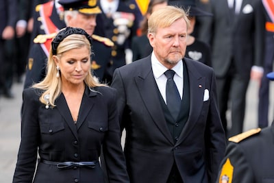 In beeld: Koning Willem-Alexander, Máxima en Amalia aanwezig bij uitvaart geliefde Noorse koning Harald