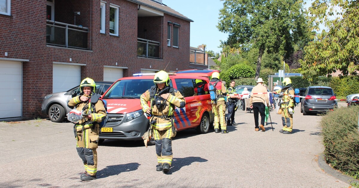 Gasleiding geraakt tijdens werkzaamheden in Aerdenhout veroorzaakt brand: 15 woningen ontruimd