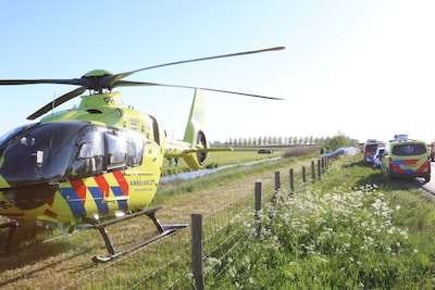 Dode bij frontale botsing op Maas en Waalweg in Beneden-Leeuwen