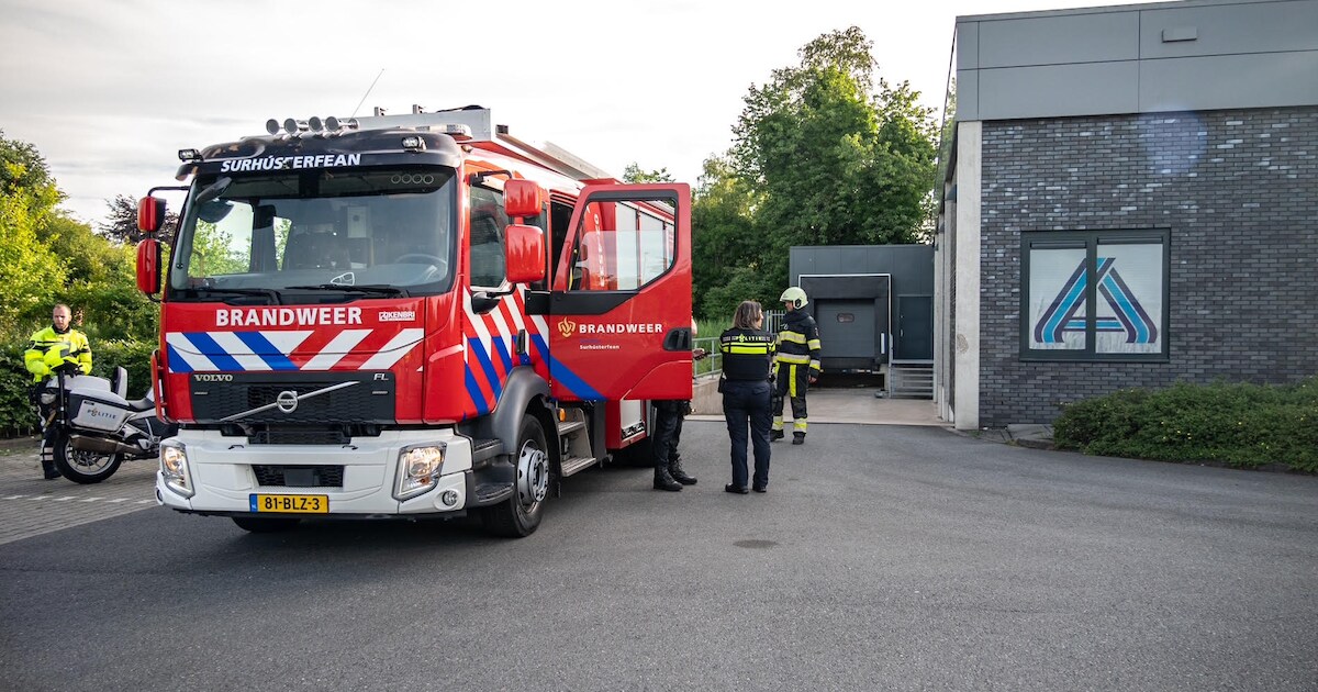 Brand in een supermarkt op Gedempte Vaart in Surhuisterveen