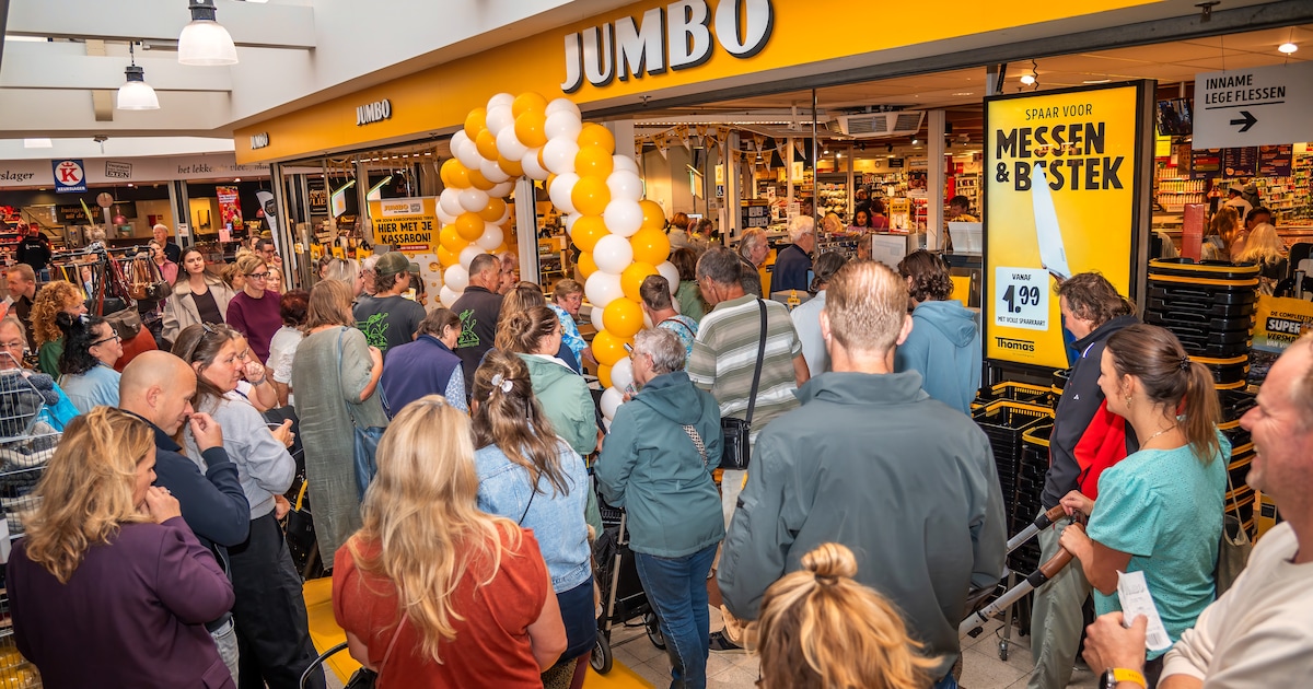 Drukte in Vinkeveen bij heropening van Jumbo met nieuwe eigenaar Bas Bobeldijk