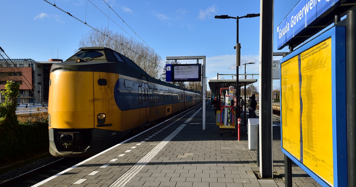 Minder treinen tussen Gouda Goverwelle en Rotterdam en Gouda Goverwelle en Den Haag door seinstoring