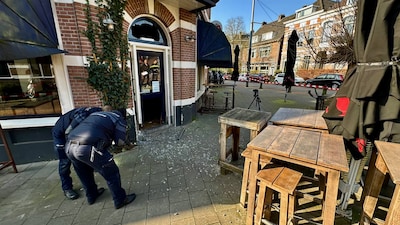 Een bom bij café Nescio schrikt een rustige buurt op, als in een slechte Netflix-serie: ‘We willen g