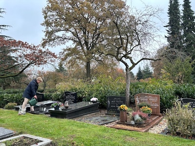 Tuinliefhebbers Truus en Herman en de kinderen beleefden veel levensgeluk in hun grote huis en weeld
