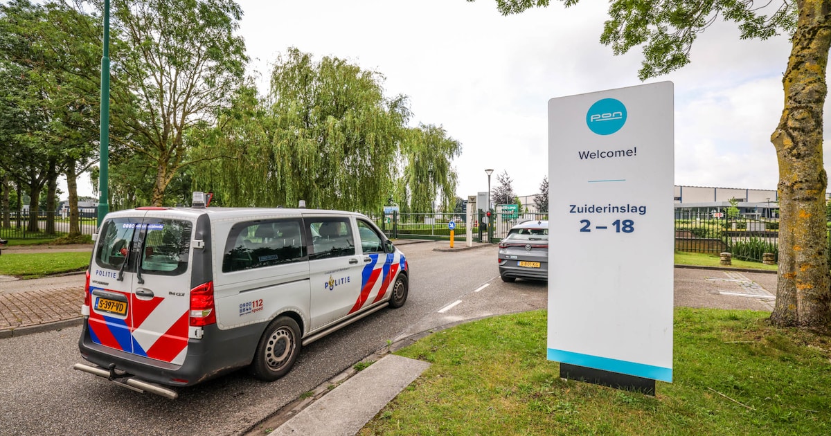 Verdacht voorwerp aangetroffen op Pon-terrein in Leusden, politie doet onderzoek