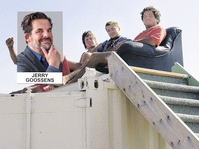 Nu de Utrechtse Bademeisters zijn gecanceld door Texel wil Jerry het opnemen voor de corpsknaapjes