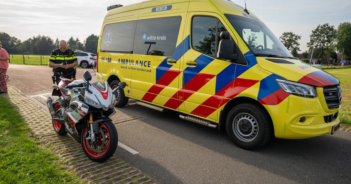 Motorrijder gewond na botsing met auto in Oldebroek