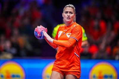 Nederlandse vrouwen boeken eenvoudige zege op Argentinië in bomvol Ahoy: ‘Dit smaakt naar meer’