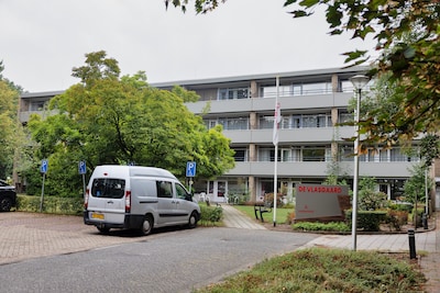 ‘We zijn pa zélf maar gaan verschonen’; grote reorganisatie pakte dramatisch uit bij zorginstelling