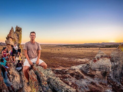 Een toerist op Madagaskar