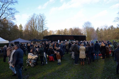 In dit Tilburgse bos vier je kerst met een kampvuur, livemuziek en biertjes