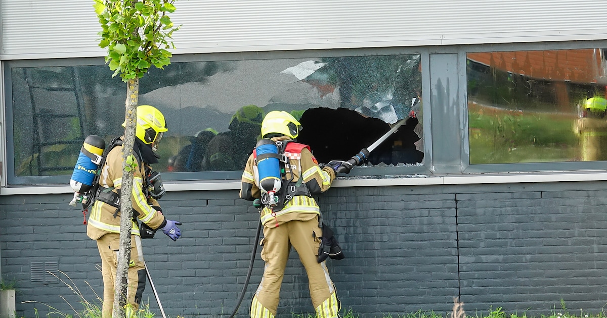 Zeer grote brand bij industriebedrijf op Marconistraat in Heerhugowaard