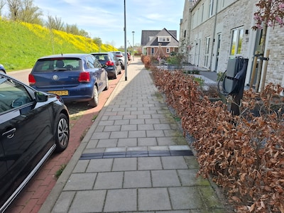Heb je een elektrische auto? Dan kun je die nu gemakkelijker opladen in Druten en Wijchen.
