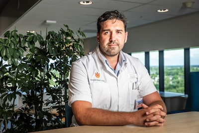 Slimme bitjes bij rugby: zo helpt technologie om hoofdletsel vroeg te signaleren