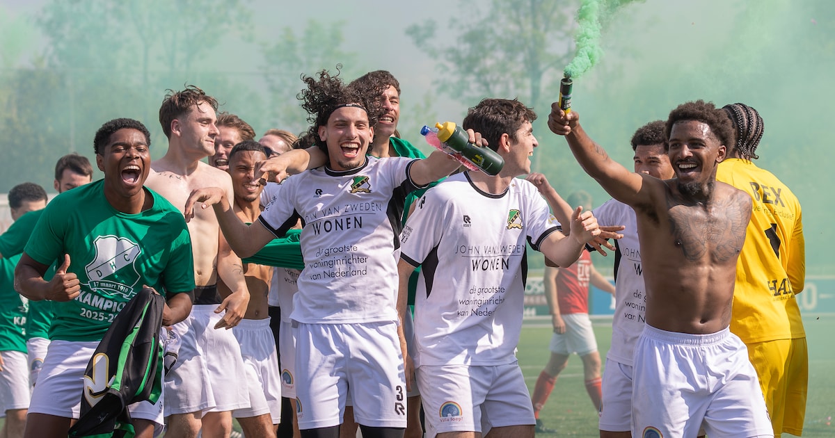 Oppermachtig DHC kampioen in vierde klasse: ‘Club zat in zwaar weer, maar dit is een prachtige belon