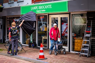 Camera klaar? Actie! Nieuwe BNNVARA-serie deels opgenomen in winkel van Maurice