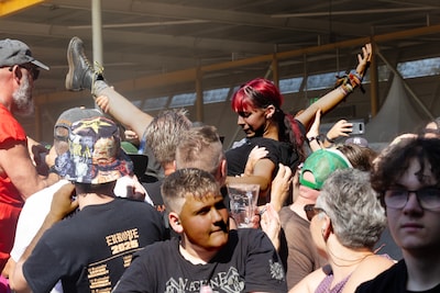 ‘Er is hier nooit trammelant’: metalfans genieten van de eerste dag van Dynamo Metalfest