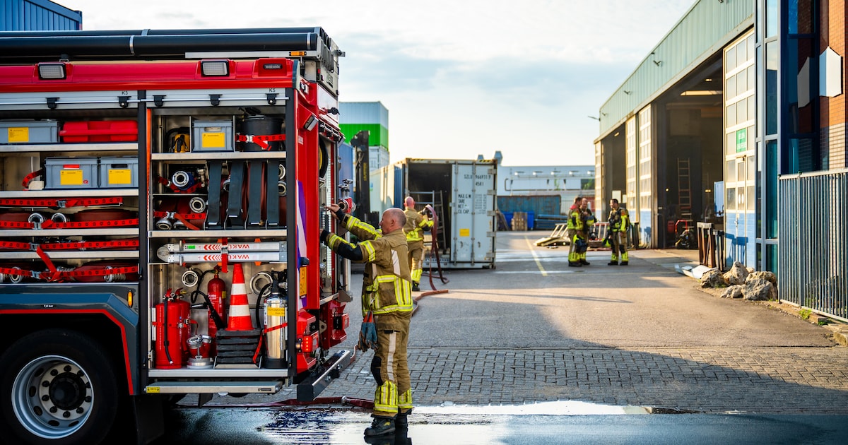 Container vliegt in brand tijdens laswerkzaamheden bij bedrijf in Ter Aar