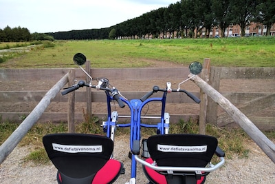 Fiets van Oma: zo huur je een duofiets in Delft