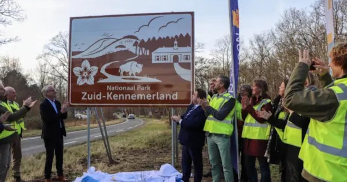 Nieuw welkomstbord markeert entree Nationaal Park Zuid-Kennemerland aan Zeeweg